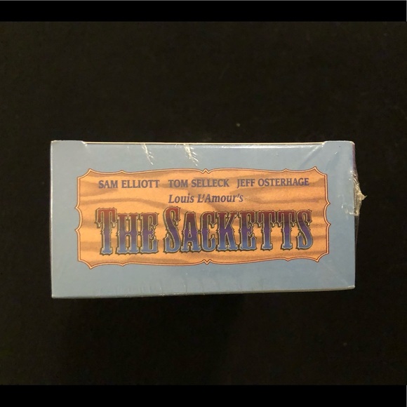 NIB - Two VHS Set of Louis L’Amour’s “The Sacketts” - Never Unwrapped 📼 - Picture 4 of 5